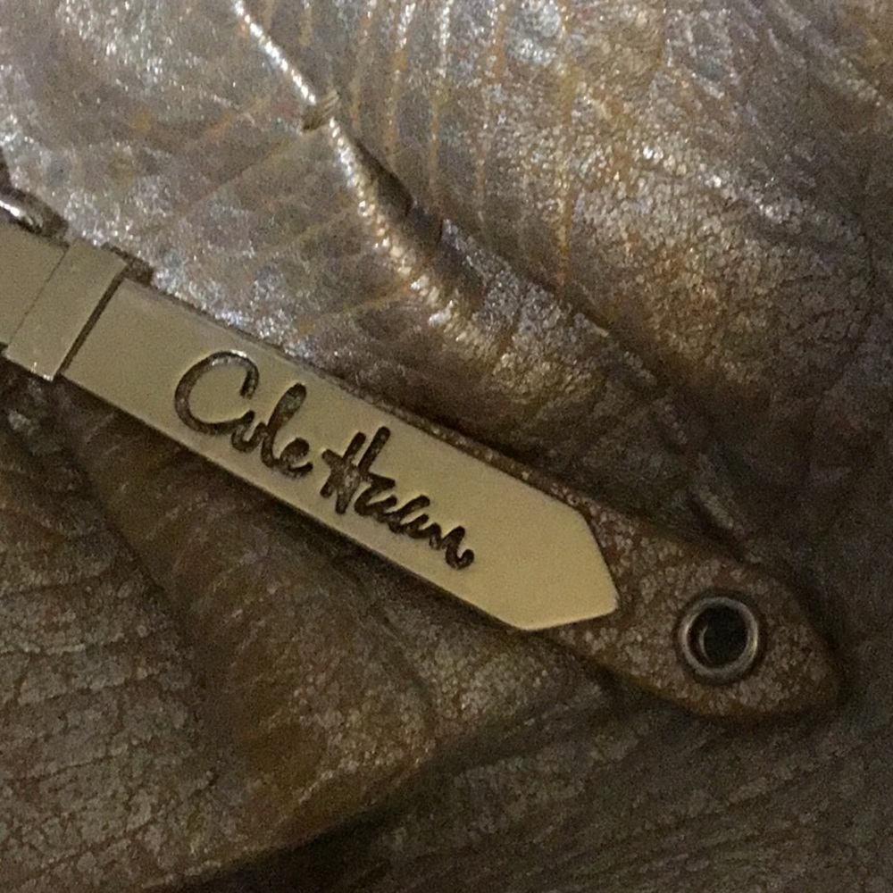 Handbag - Picture 2 of 3